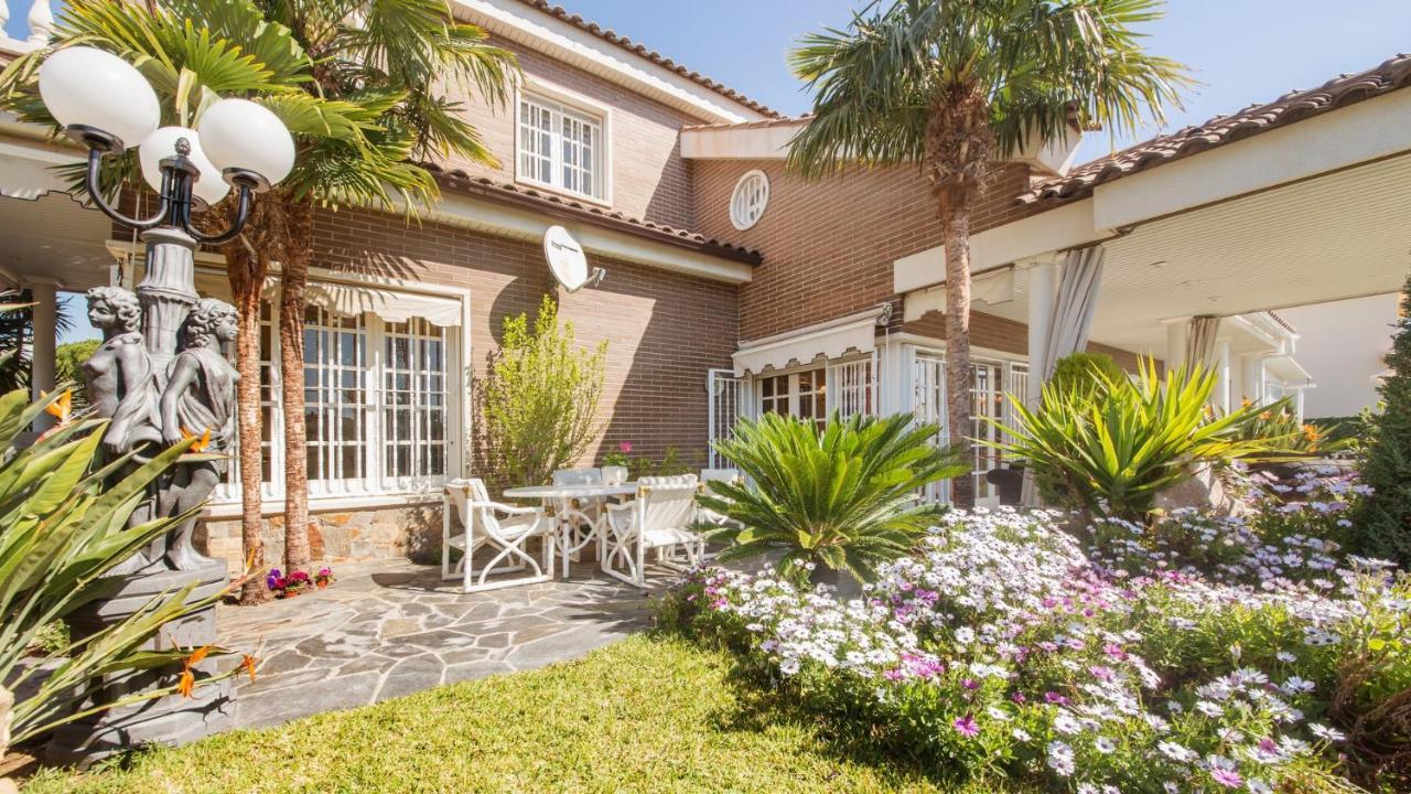 R60 Casa Sendo Villa Calafell Bagian luar foto